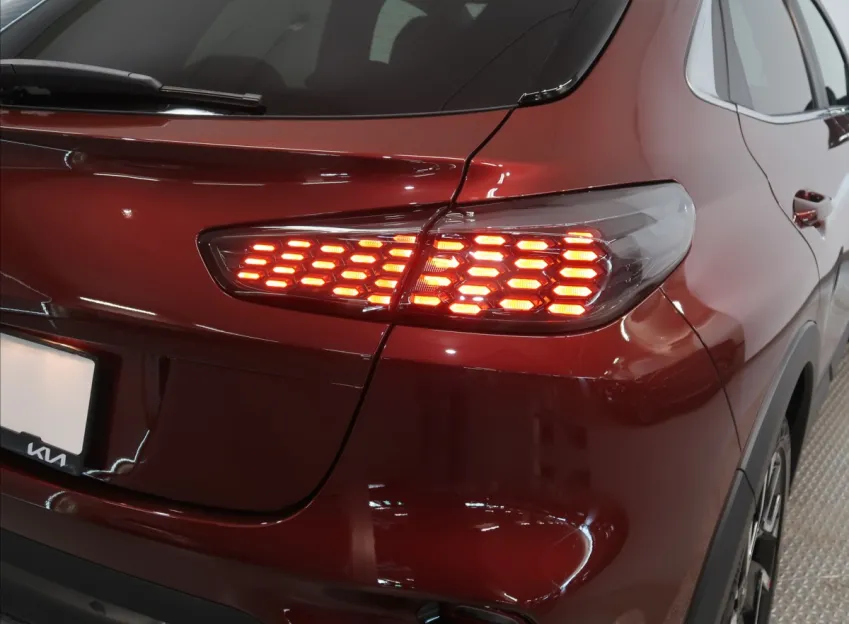 Kia XCeed 1,6 T-GDi 7DCT  STEEL EDITION
