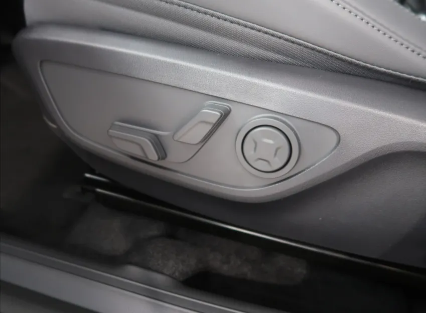 Kia Seltos 1,6 T-GDi 4X2 DESIGN  EXCLUSIVE